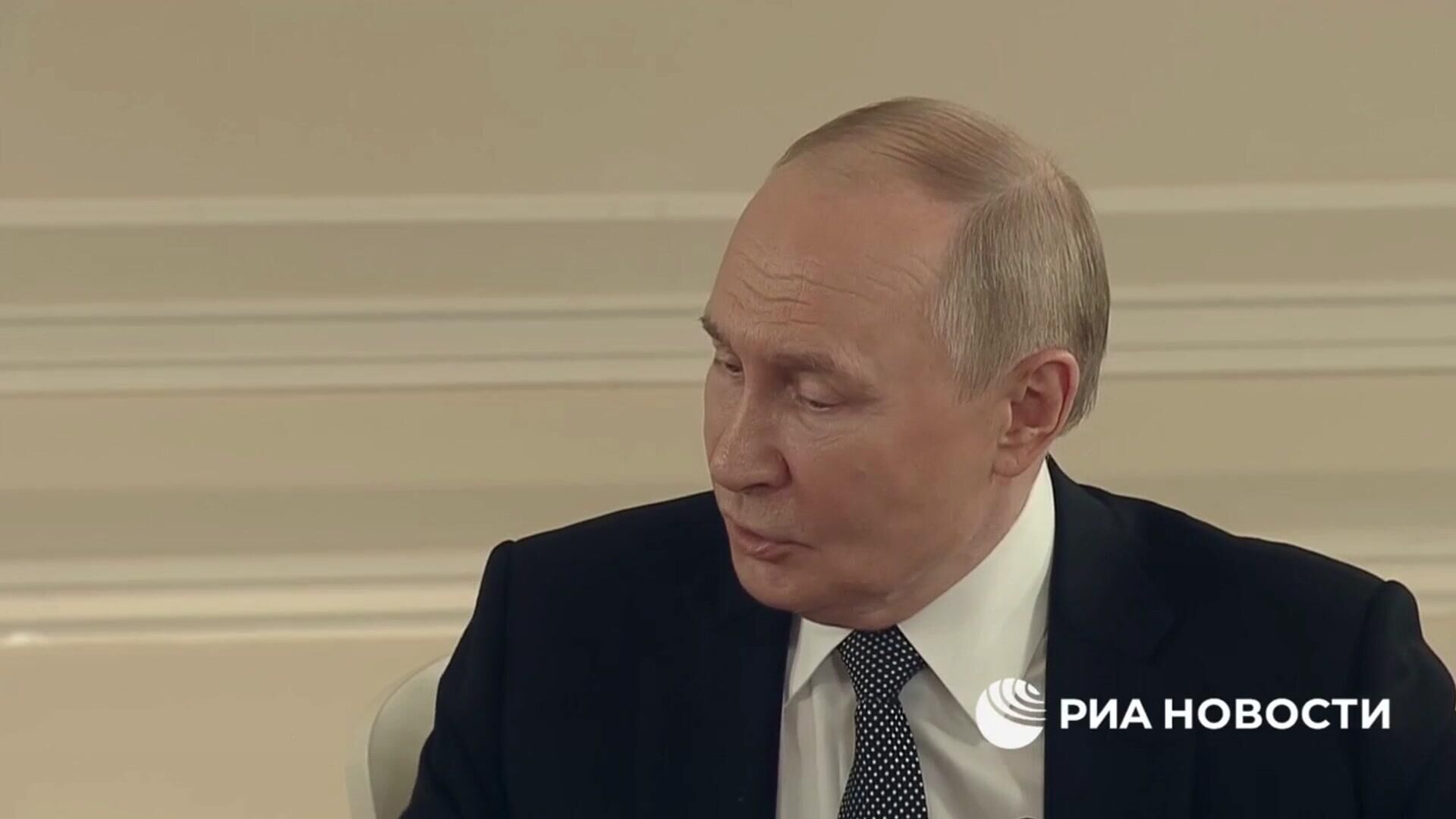 Ну что это за бред!? Путин о разговорах, что Россия готовится напасть на НАТО - РИА Новости, 1920, 19.06.2025