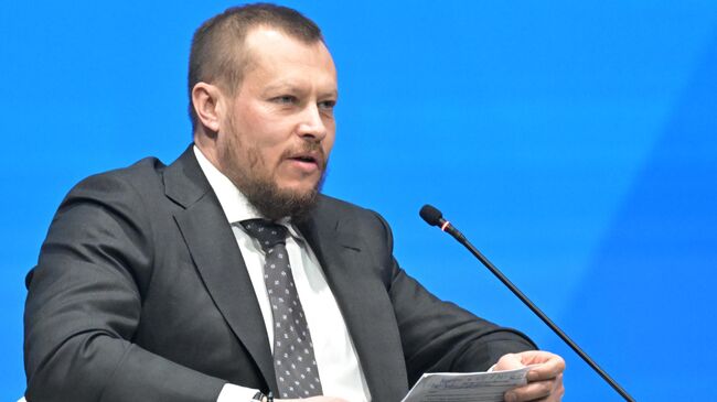 Генеральный директор ПАО Т плюс Павел Сниккарс