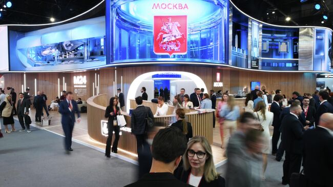 Стенд правительства Москвы на ПМЭФ-2025 Стенд правительства Москвы на ПМЭФ-2025