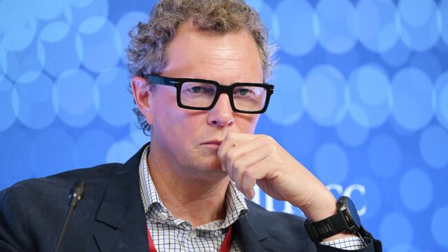 Руководитель ФНС Даниил Егоров на ПМЭФ-2025 Руководитель ФНС Даниил Егоров на ПМЭФ-2025