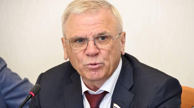 Спикер нижегородского парламента Евгений Люлин Спикер нижегородского парламента Евгений Люлин