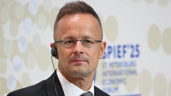 Петер Сийярто на ПМЭФ-2025
