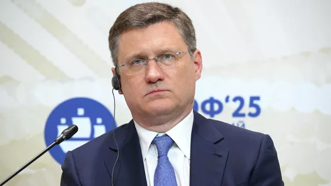 Новак, Орешкин и Решетников на сессии Деловой климат России. Национальная модель и региональные возможности 