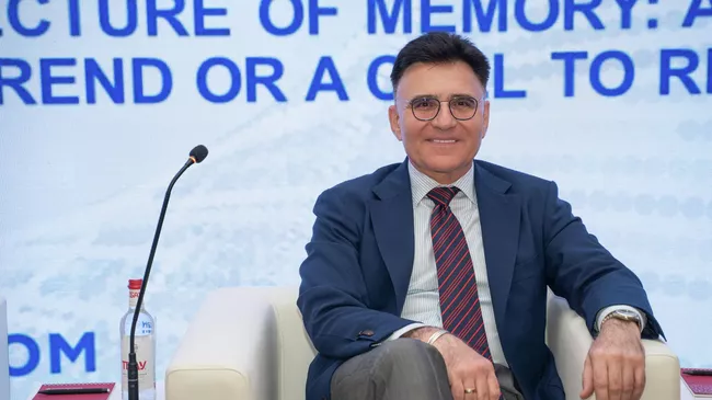 Генеральный директор АО Газпром-Медиа Холдинг Александр Жаров на ПМЭФ-2025