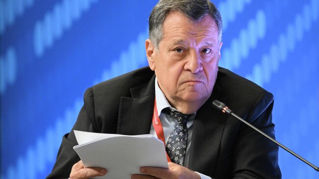 Председатель комитета Государственной Думы РФ по бюджету и налогам Андрей Макаров на ПМЭФ-2025