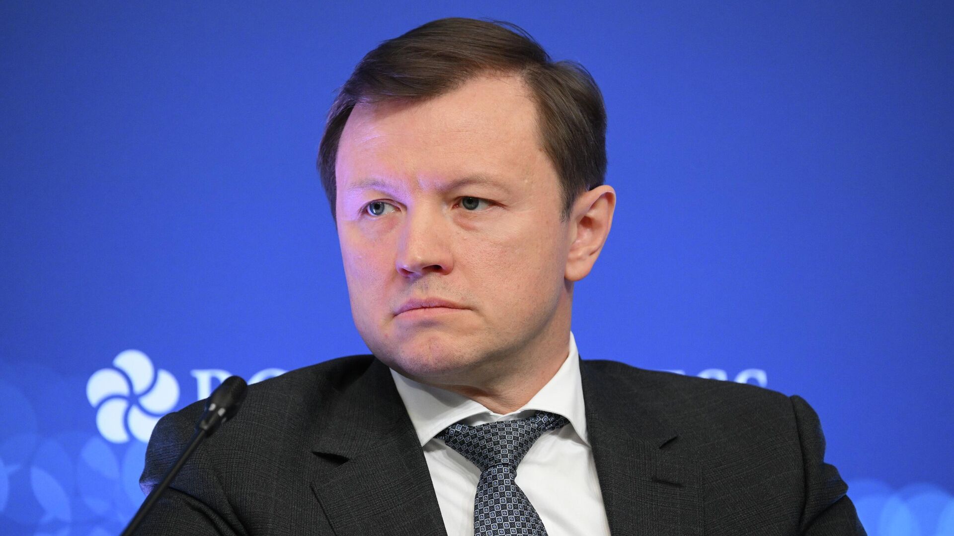 Заместитель мэра Москвы по вопросам градостроительной политики и строительства Владимир Ефимов на ПМЭФ-2025 Заместитель мэра Москвы по вопросам градостроительной политики и строительства Владимир Ефимов на ПМЭФ-2025 - РИА Новости, 1920, 09.09.2025