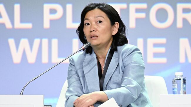 Татьяна Ким на ПМЭФ-2025 Татьяна Ким на ПМЭФ-2025