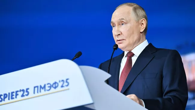 Путин: объем вложений в основной капитал в России к 2030 году должен вырасти не менее чем на 60 процентов