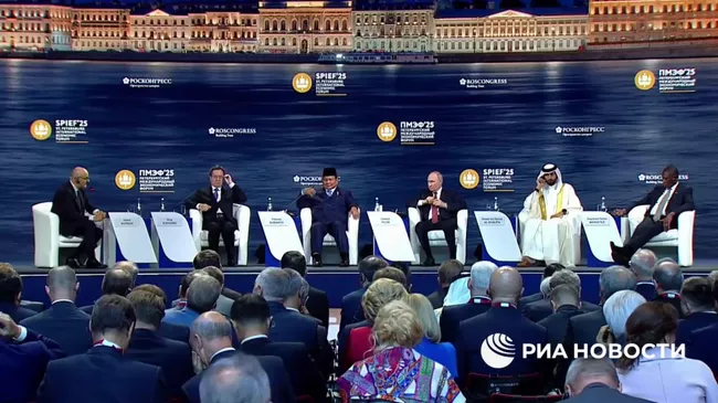 Слухи о смерти сильно преувеличены — Путин о российской экономике