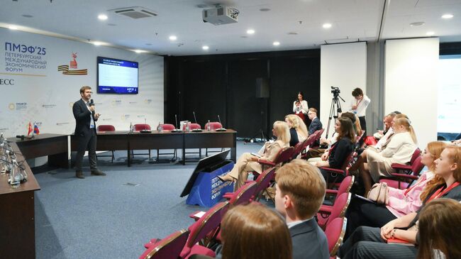 Иван Стародубцев на ПМЭФ-2025