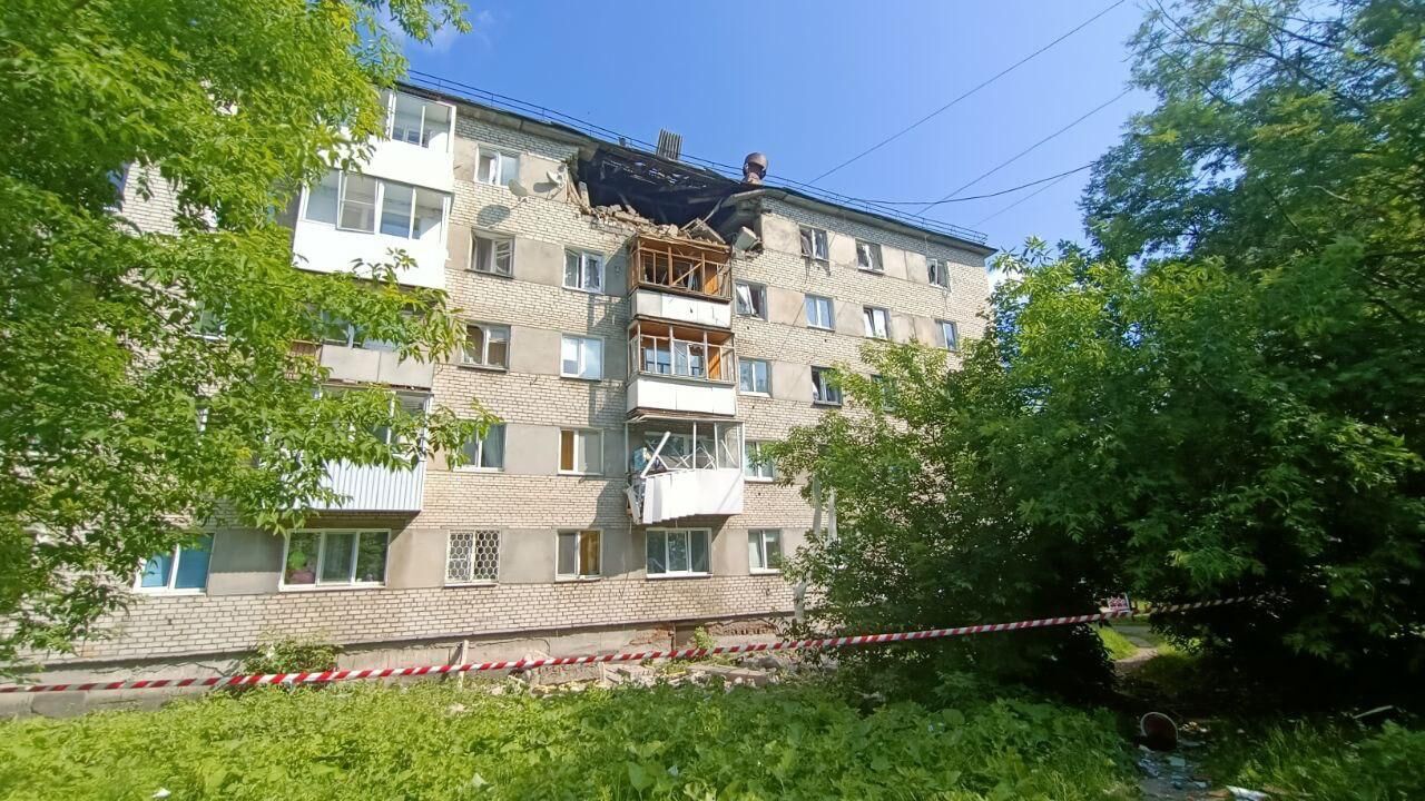 Взрыв газа произошел утром в воскресенье в пятиэтажке в свердловском Серове - РИА Новости, 1920, 22.06.2025
