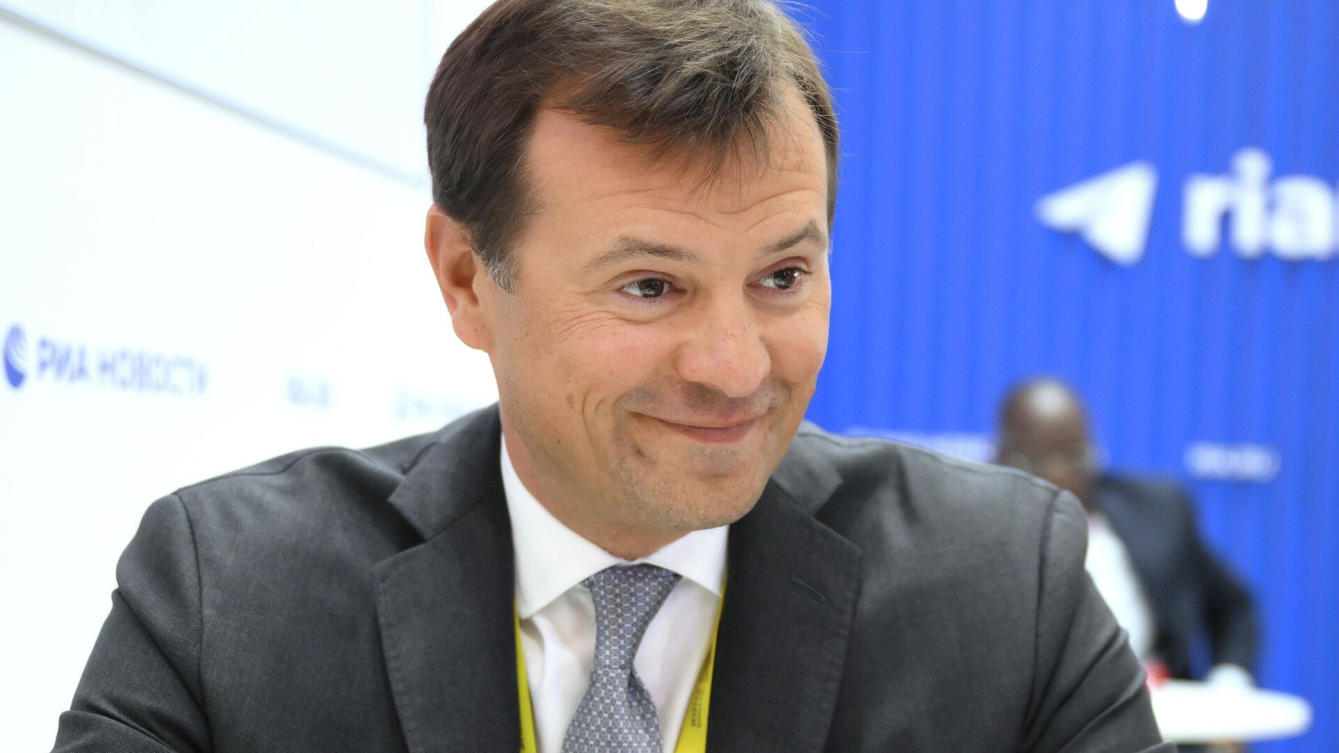 Председатель совета директоров, Центра развития перспективных технологий (ЦРПТ) Михаил Дубин на ПМЭФ-2025 Председатель совета директоров, Центра развития перспективных технологий (ЦРПТ) Михаил Дубин на ПМЭФ-2025 - РИА Новости, 1920, 22.06.2025