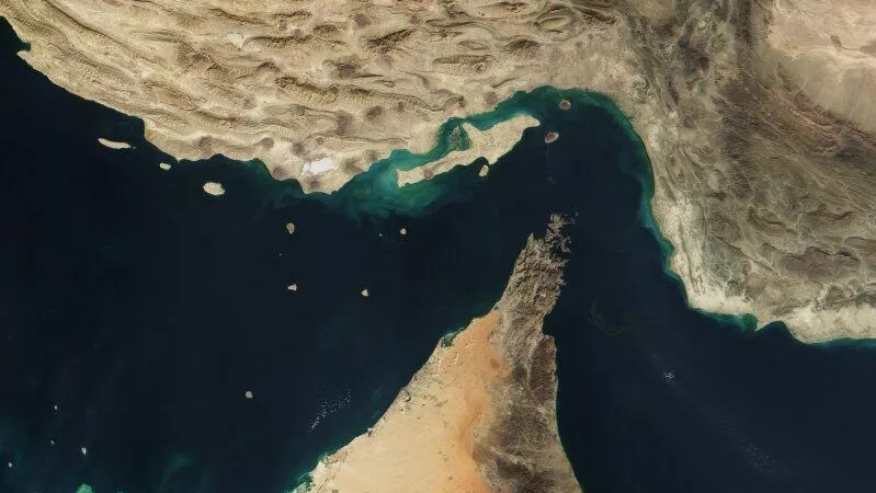 Иран подтвердил задержание в Ормузском проливе нефтяного танкера