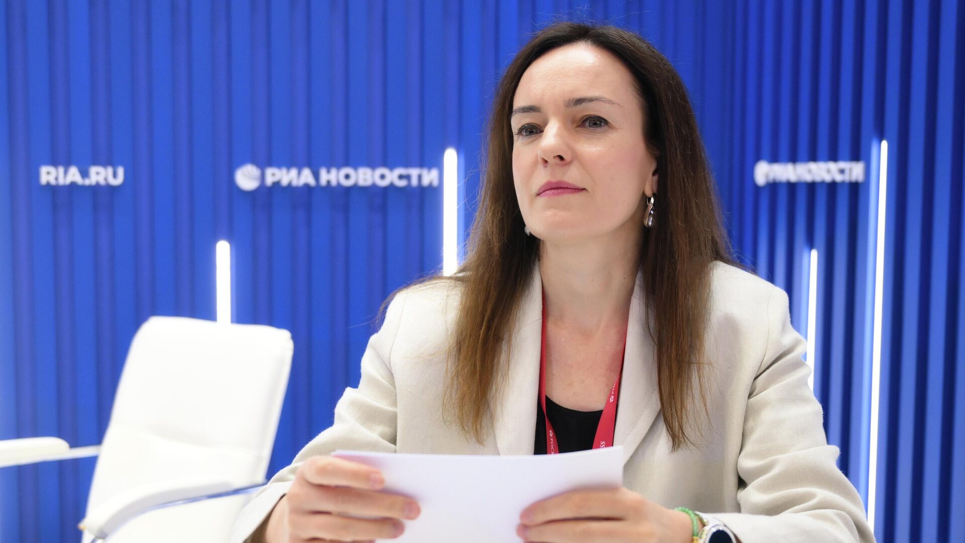 Мария Багреева на стенде РИА Новости на ПМЭФ-2025 Мария Багреева на стенде РИА Новости на ПМЭФ-2025 - РИА Новости, 1920, 23.06.2025