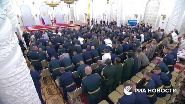 Полная речь Путина на встрече с выпускниками военных вузов