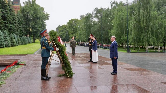 Заместитель Мэра Петр Бирюков на церемонии в День памяти и скорби