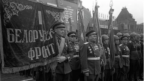Воины 1 Белорусского фронта на Параде Победы на Красной площади 24 июня 1945 года
