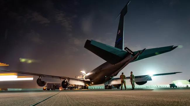 Stratotanker ВВС США на авиабазе Аль-Удейд, Катар