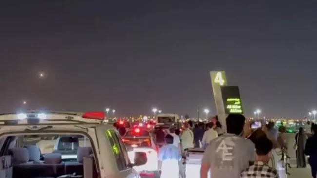 Работа ПВО во время иранской атаки на авиабазу ВВС США Аль-Удейд в Катаре. Кадр видео из соцсетей