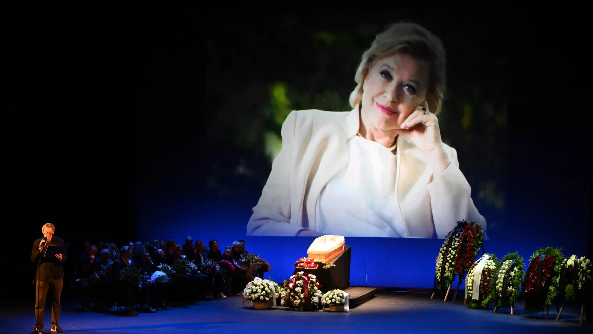 Прощание с народной артисткой РСФСР Валентиной Талызиной Прощание с народной артисткой РСФСР Валентиной Талызиной