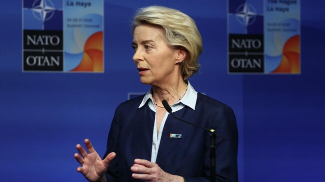 Глава Еврокомиссии Урсула фон дер Ляйен на саммите НАТО в Гааге