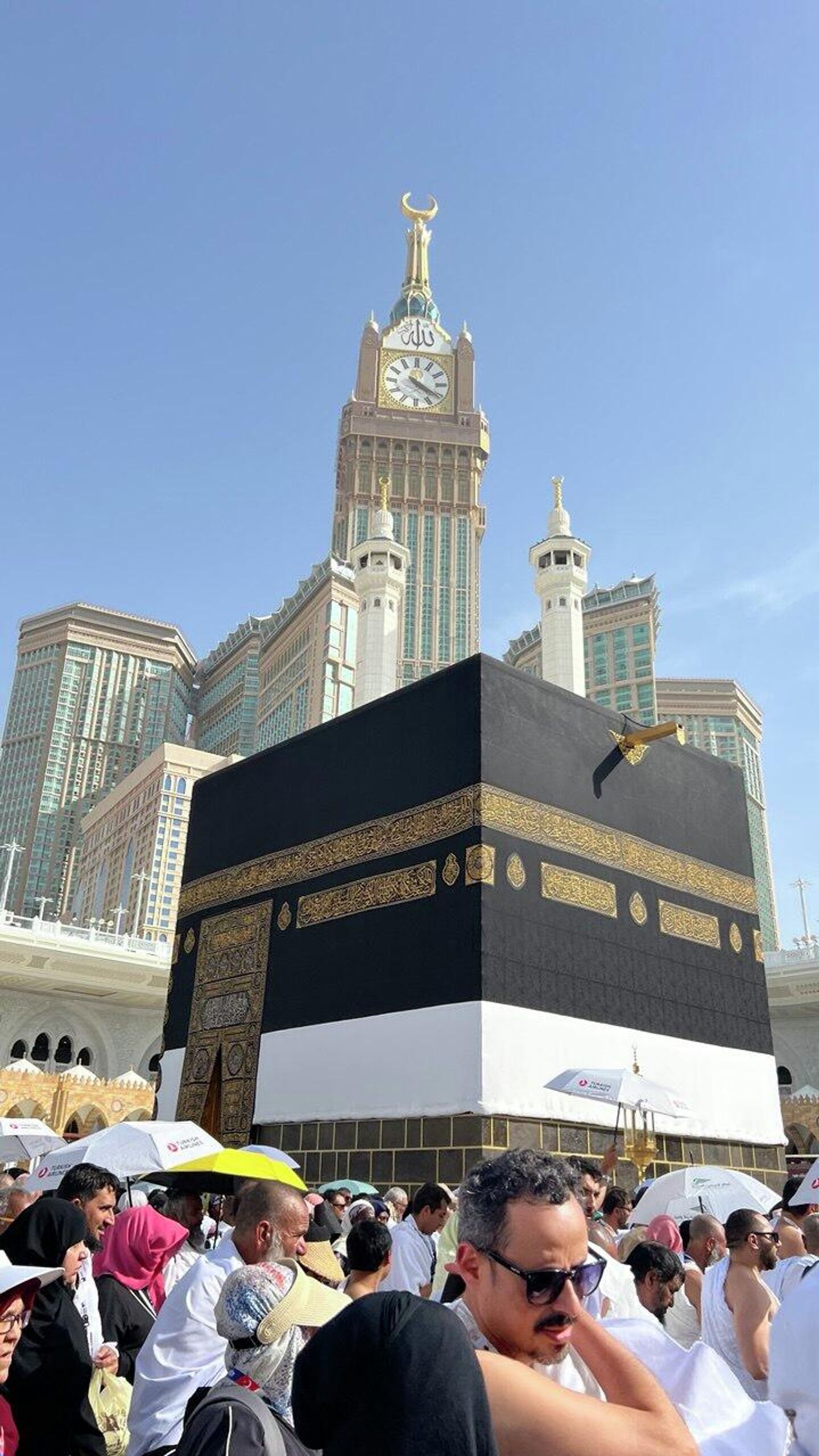 Кааба с видом на отель Зам Зам Кааба с видом на отель Зам Зам