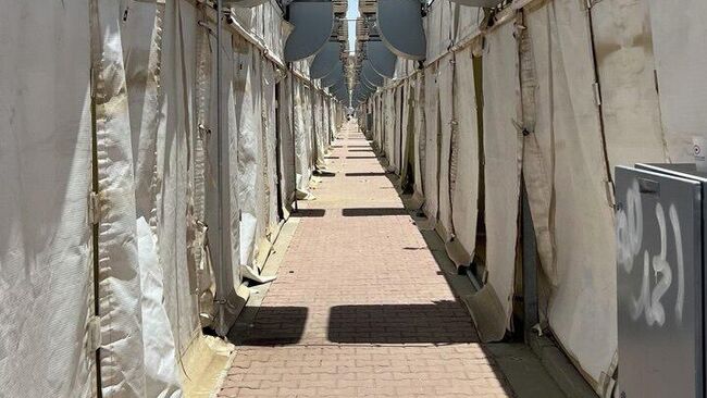 Пустые палатки в долине Мина Пустые палатки в долине Мина