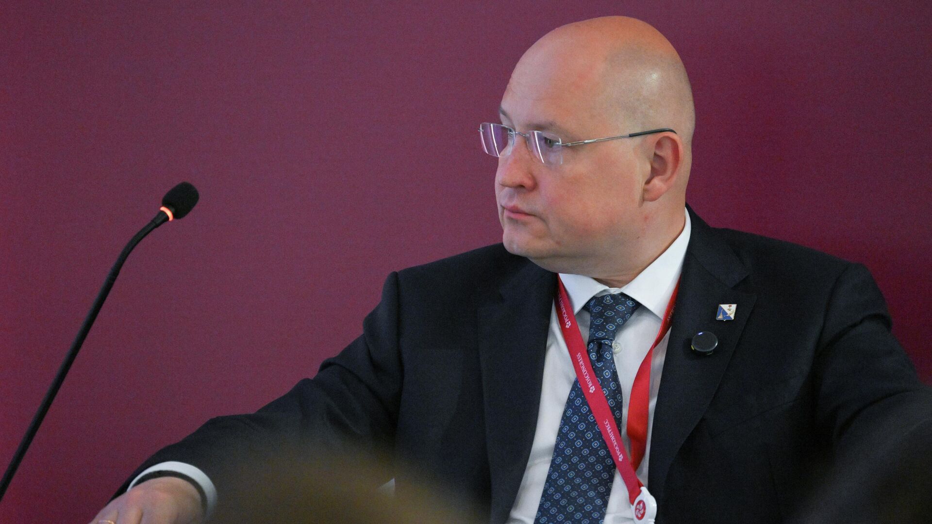 Губернатор города Севастополя Михаил Развожаев на ПМЭФ-2025 Губернатор города Севастополя Михаил Развожаев на ПМЭФ-2025 - РИА Новости, 1920, 11.10.2025