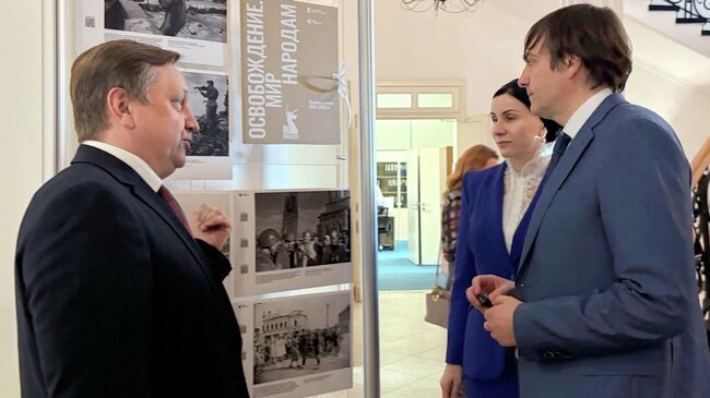 Министр просвещения РФ Сергей Кравцов во время визита в Институт содержания и методов обучения им. В.С. Леднева Министр просвещения РФ Сергей Кравцов во время визита в Институт содержания и методов обучения им. В.С. Леднева