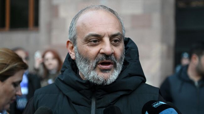 Архиепископ Баграт Галстанян Архиепископ Баграт Галстанян