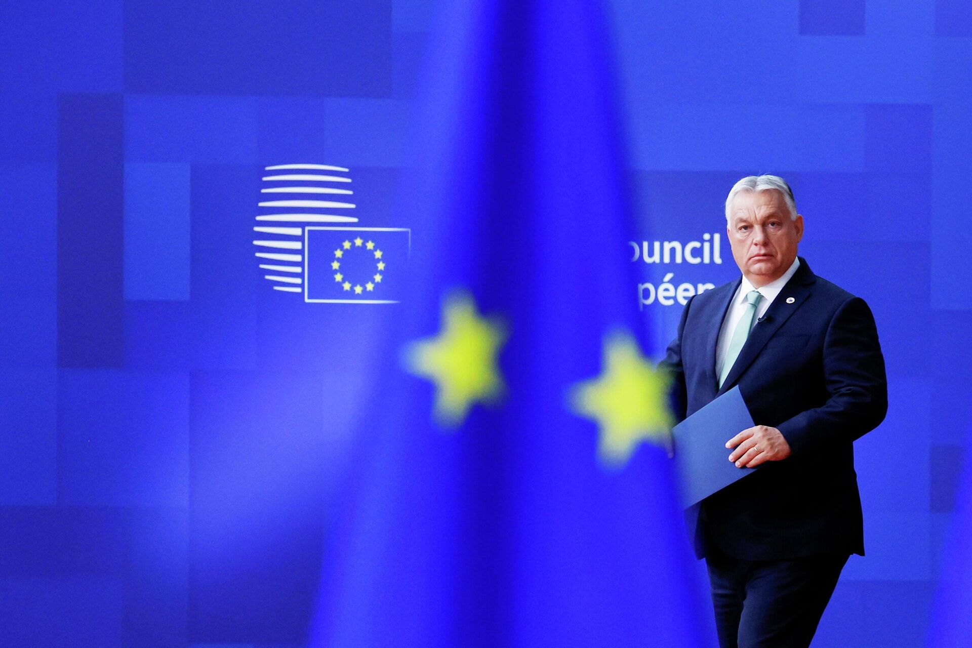 Премьер-министр Венгрии Виктор Орбан на саммите ЕС в Брюсселе - РИА Новости, 1920, 30.06.2025