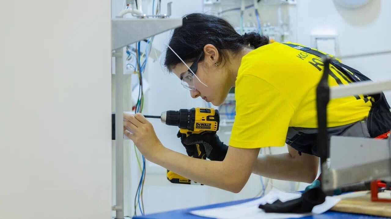 Эксперт: чемпионат высоких технологий важен для роста профессионалов Эксперт: чемпионат высоких технологий важен для роста профессионалов - РИА Новости, 1920, 27.06.2025