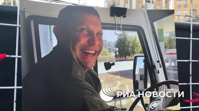 Почтение памяти первого главы ДНР Александра Захарченко в день его рождения
