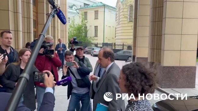 Посол Германии о намерении встретиться с Захаровой