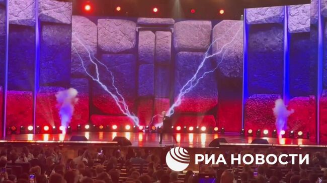 Shaman открыл праздничный концерт для выпускников в Кремлевском дворце Shaman открыл праздничный концерт для выпускников в Кремлевском дворце