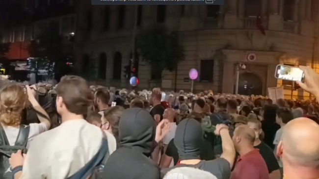 Протест оппозиции и студентов в Сербии