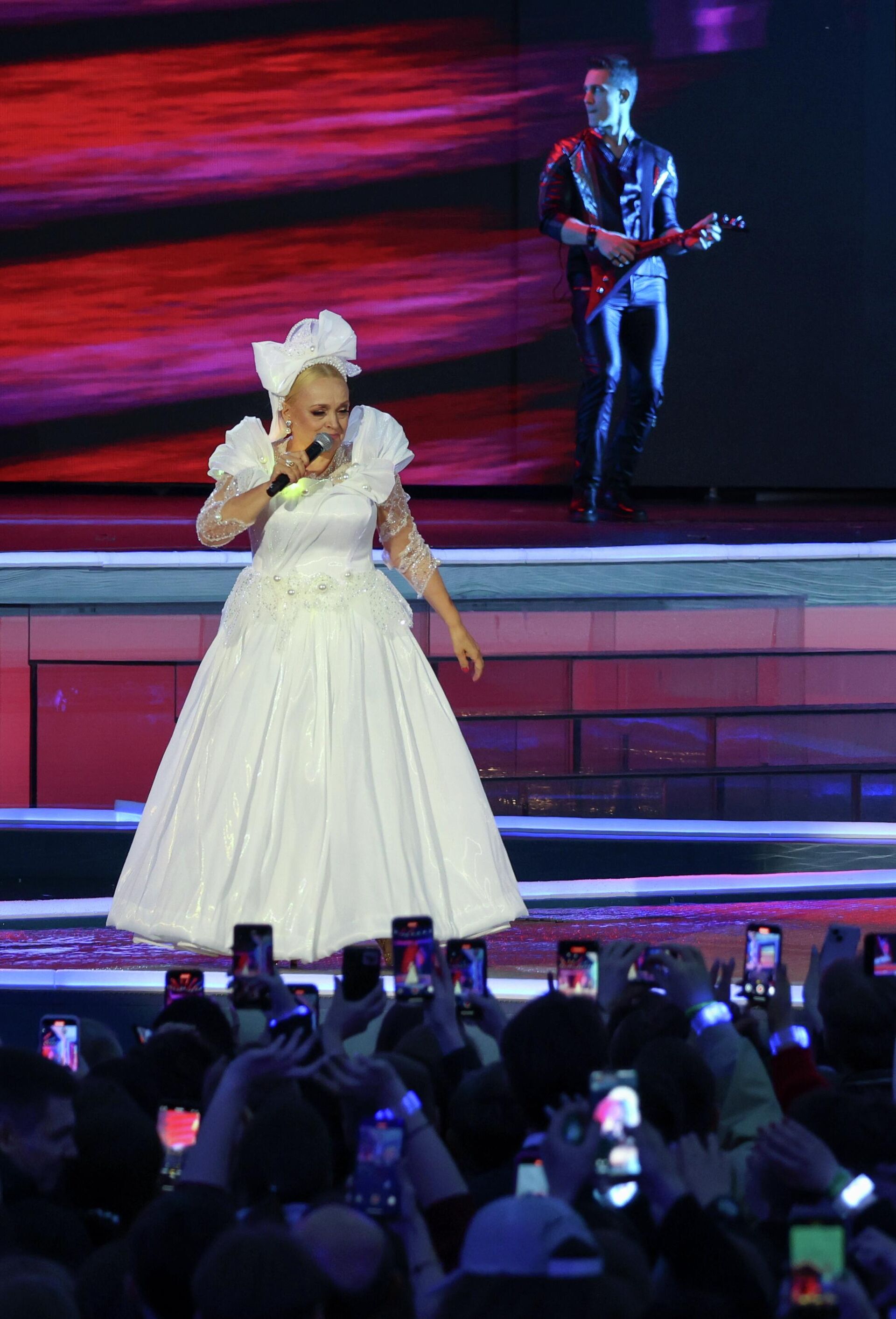 Праздник выпускников Алые паруса в Санкт-Петербурге - РИА Новости, 1920, 15.08.2025