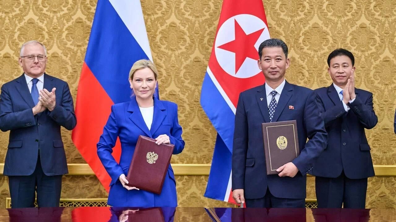Министерства культуры России и КНДР подписали план сотрудничества двух стран на 2025-2027 годы Министерства культуры России и КНДР подписали план сотрудничества двух стран на 2025-2027 годы - РИА Новости, 1920, 29.06.2025