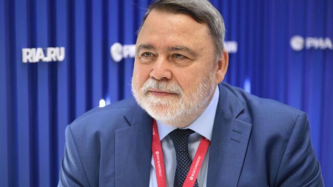 Президент, АО Санкт-Петербургская Международная товарно-сырьевая биржа Игорь Артемьев