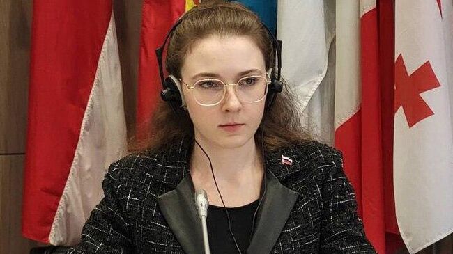 Глава делегации РФ на переговорах в Вене Юлия Жданова