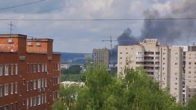 Пожар после падения БПЛА в Ижевске. Кадр видео из соцсетей