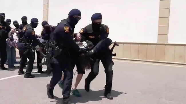 Задержанные в Баку россияне