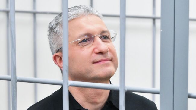 Тимур Иванов во время оглашения приговора в суде