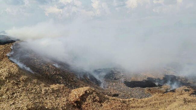 Пожар на свалке отходов в Лесосибирске