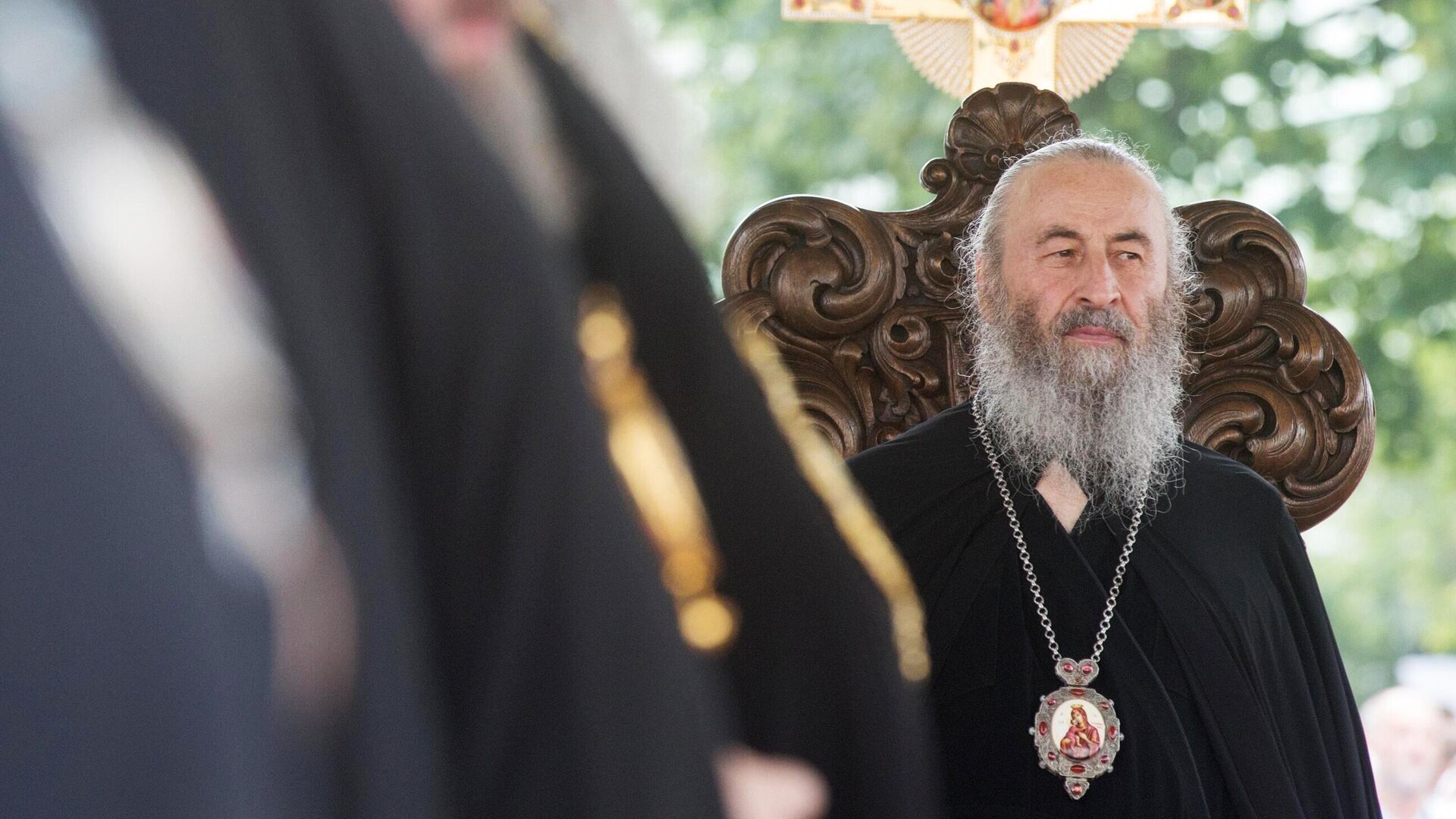 МИД прокомментировал лишение митрополита Онуфрия украинского гражданства