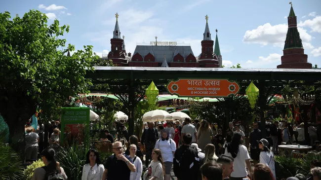 Фестиваль индийской культуры на Манежной площади в Москве Фестиваль индийской культуры на Манежной площади в Москве