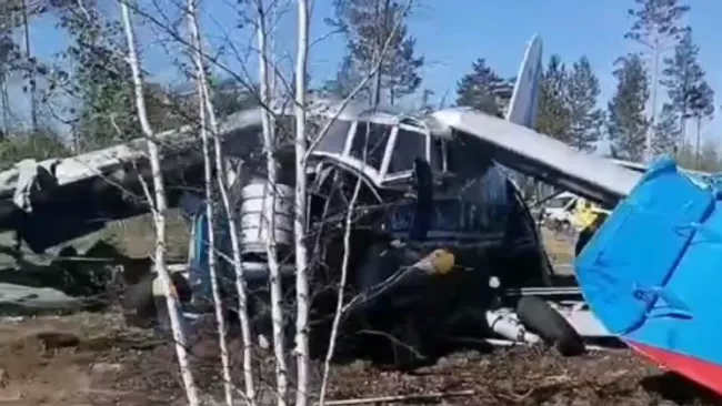 Самолет  АН-2 совершил жесткую посадку в Читинском районе