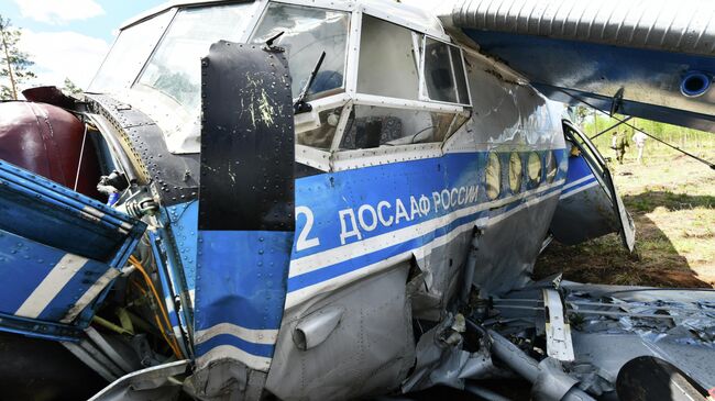 Самолет Ан-2 совершил жесткую посадку около села Смоленка Читинского округа