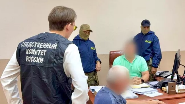 Задержание начальника управления материально-технического снабжения завода в Кургане по обвинению в коммерческом подкупе 