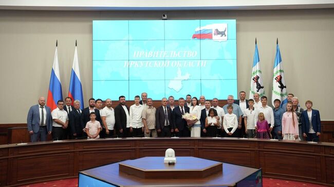 Губернатор Иркутской области Игорь Кобзев встретился с представителями региональной Ассоциации советов отцов